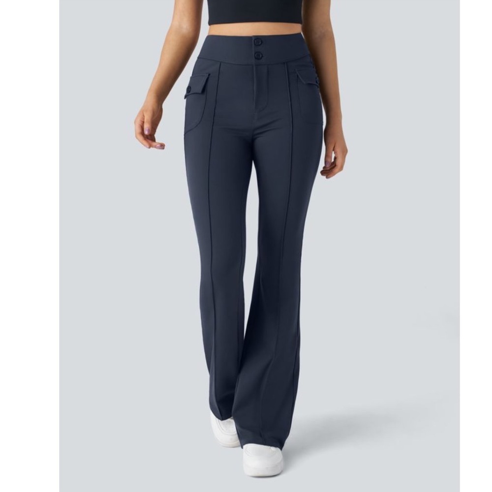 NWT Halara High Waisted Side Flap Pocket Flare Cargo Pants M